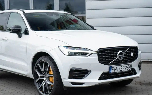 VOLVO XC 60 T8 AWD Plug-In Hybrid Polestar Engineered