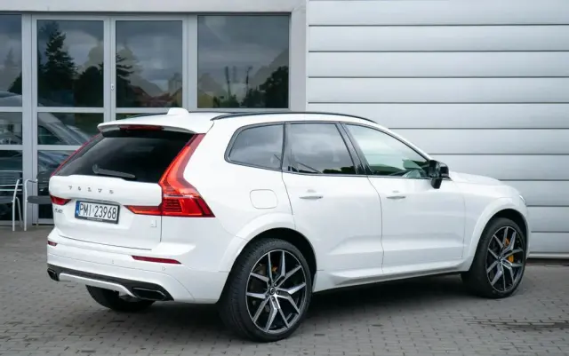 VOLVO XC 60 T8 AWD Plug-In Hybrid Polestar Engineered