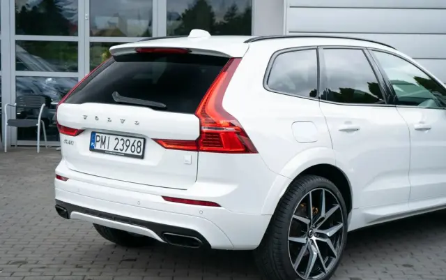 VOLVO XC 60 T8 AWD Plug-In Hybrid Polestar Engineered