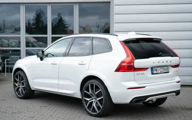 VOLVO XC 60 T8 AWD Plug-In Hybrid Polestar Engineered