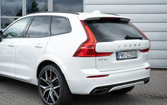VOLVO XC 60 T8 AWD Plug-In Hybrid Polestar Engineered