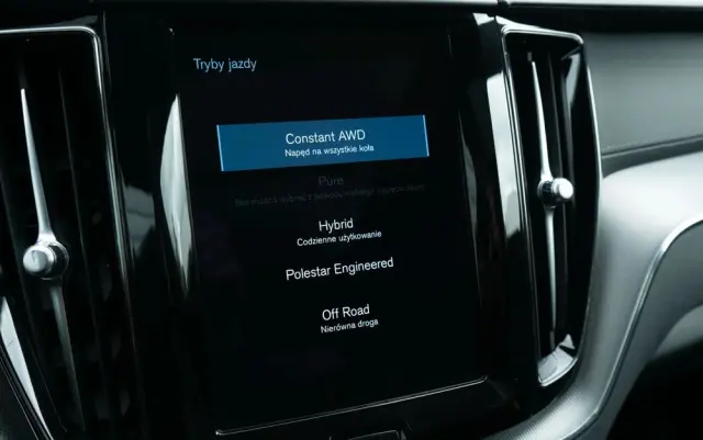 VOLVO XC 60 T8 AWD Plug-In Hybrid Polestar Engineered