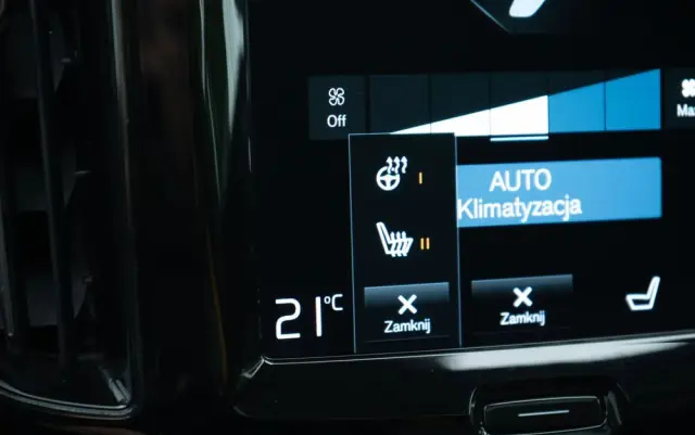 VOLVO XC 60 T8 AWD Plug-In Hybrid Polestar Engineered