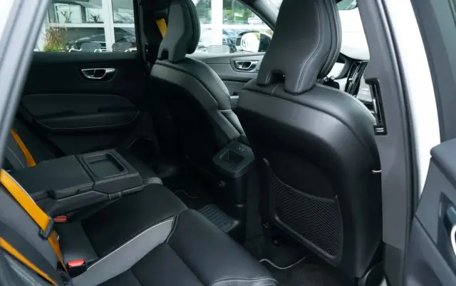 VOLVO XC 60 T8 AWD Plug-In Hybrid Polestar Engineered