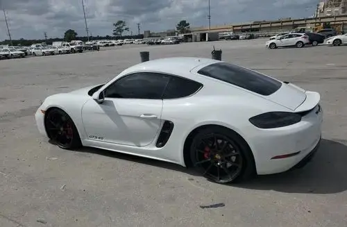 PORSCHE 718 Cayman 