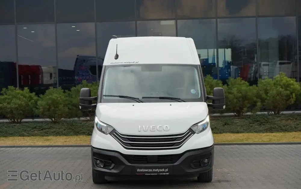 IVECO DAILY 35-180 / BLASZAK  4,7 m / FURGON / HI-MATIC / SPROWADZONY 