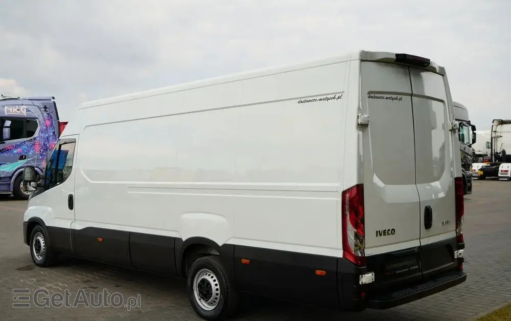 IVECO DAILY 35-180 / BLASZAK  4,7 m / FURGON / HI-MATIC / SPROWADZONY 