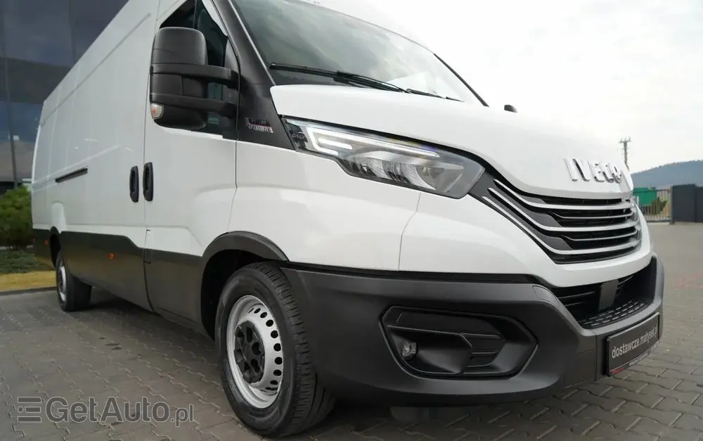 IVECO DAILY 35-180 / BLASZAK  4,7 m / FURGON / HI-MATIC / SPROWADZONY 