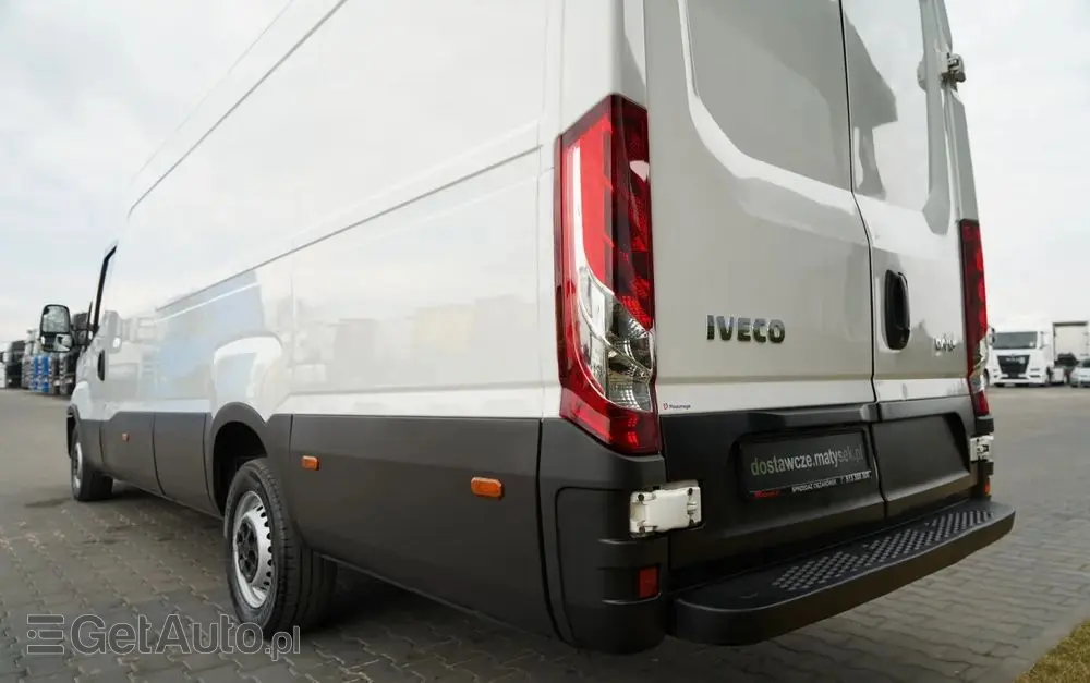 IVECO DAILY 35-180 / BLASZAK  4,7 m / FURGON / HI-MATIC / SPROWADZONY 