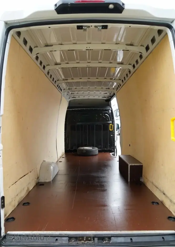 IVECO DAILY 35-180 / BLASZAK  4,7 m / FURGON / HI-MATIC / SPROWADZONY 