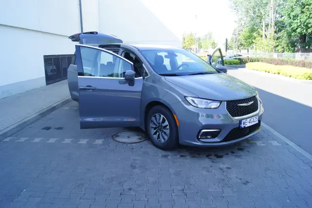 CHRYSLER PACYFICA 
