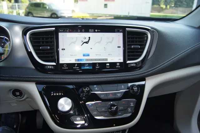 CHRYSLER PACYFICA 