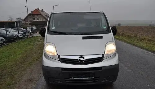 OPEL Vivaro 