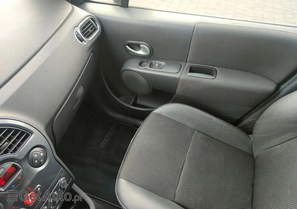 RENAULT Modus Grand 1.2 16V TCE Dynamique