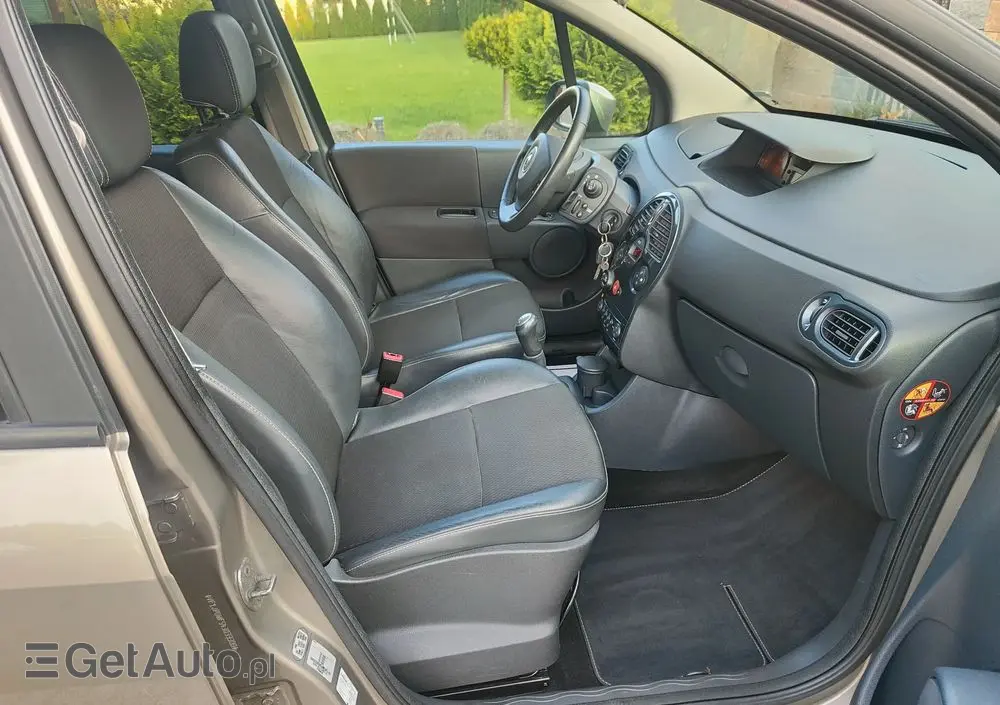 RENAULT Modus Grand 1.2 16V TCE Dynamique