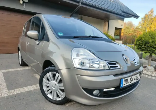 RENAULT Modus Grand 1.2 16V TCE Dynamique