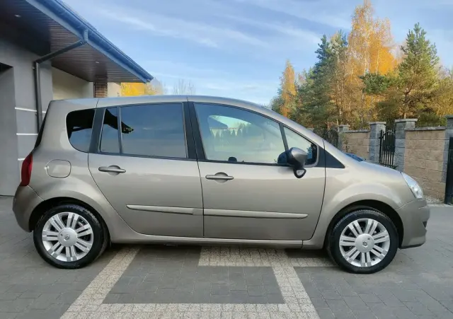RENAULT Modus Grand 1.2 16V TCE Dynamique
