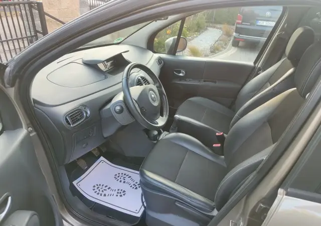 RENAULT Modus Grand 1.2 16V TCE Dynamique