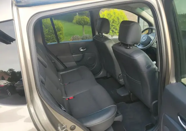 RENAULT Modus Grand 1.2 16V TCE Dynamique