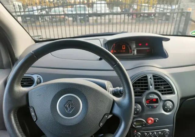 RENAULT Modus Grand 1.2 16V TCE Dynamique