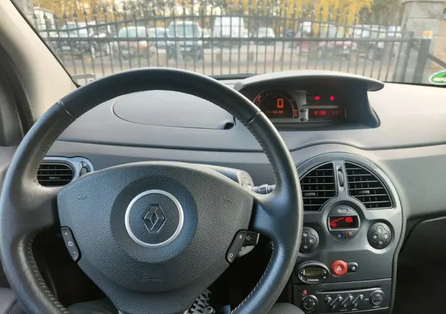 RENAULT Modus Grand 1.2 16V TCE Dynamique
