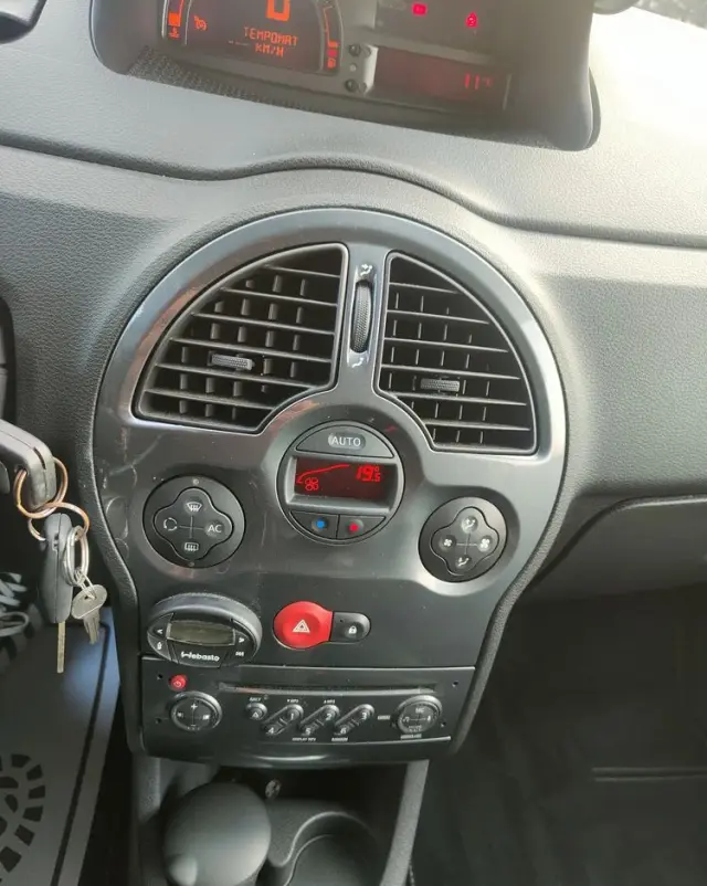 RENAULT Modus Grand 1.2 16V TCE Dynamique