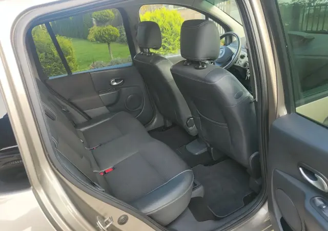 RENAULT Modus Grand 1.2 16V TCE Dynamique