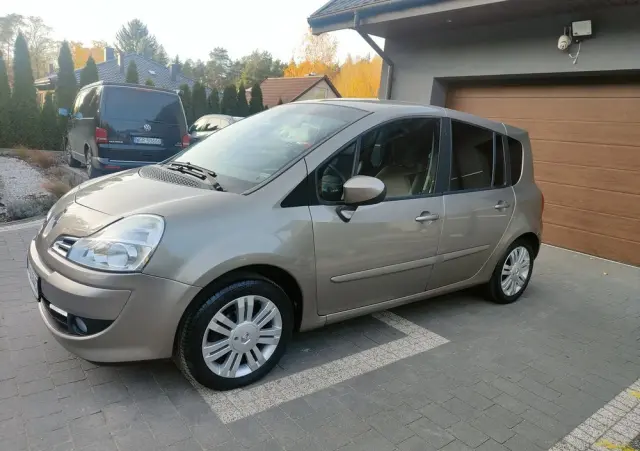 RENAULT Modus Grand 1.2 16V TCE Dynamique