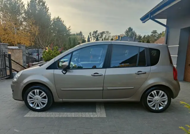 RENAULT Modus Grand 1.2 16V TCE Dynamique