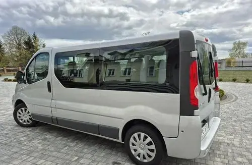 RENAULT Trafic 