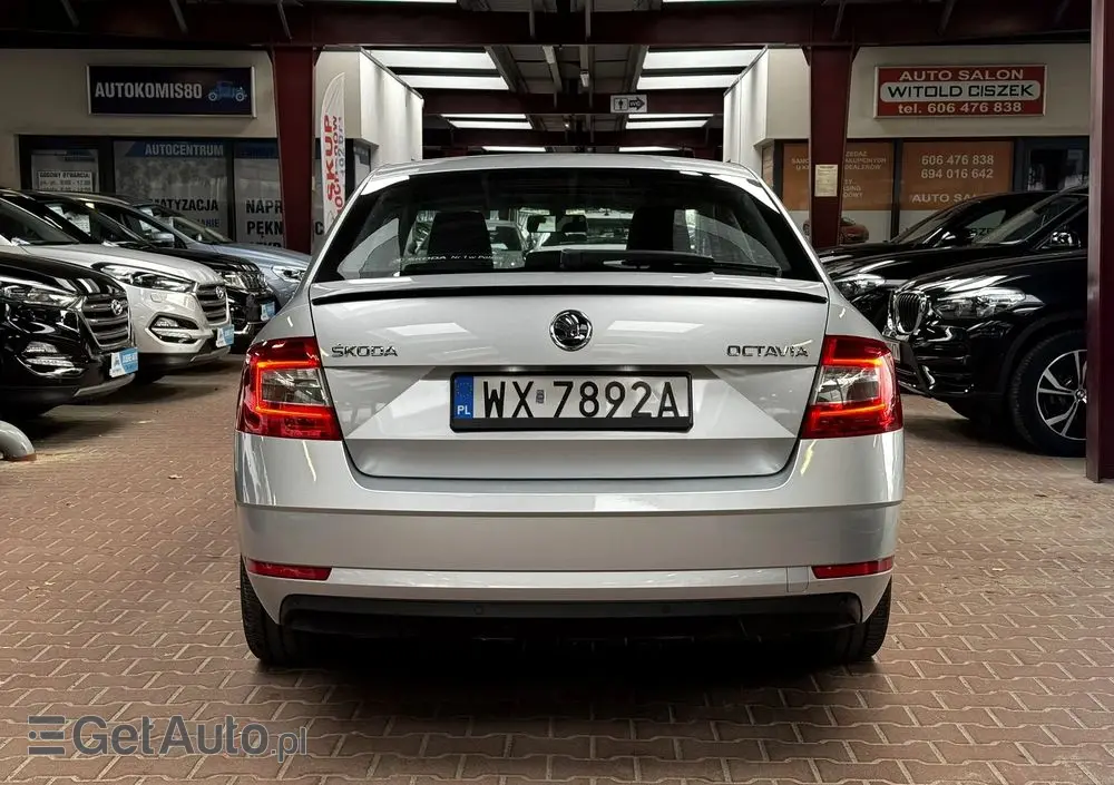 SKODA Octavia 