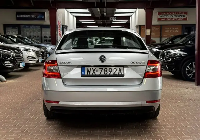 SKODA Octavia 