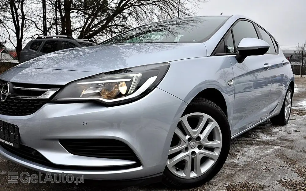 OPEL Astra 1.4 Turbo Innovation