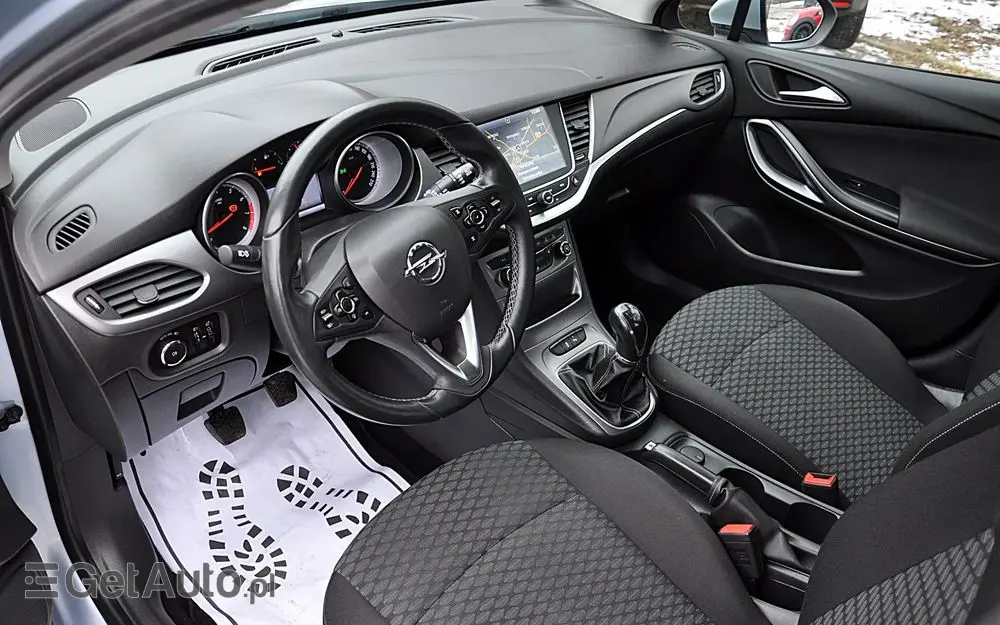 OPEL Astra 1.4 Turbo Innovation