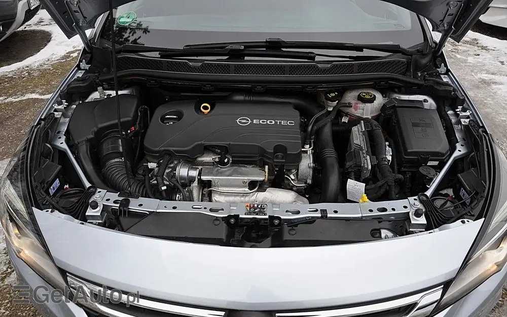 OPEL Astra 1.4 Turbo Innovation