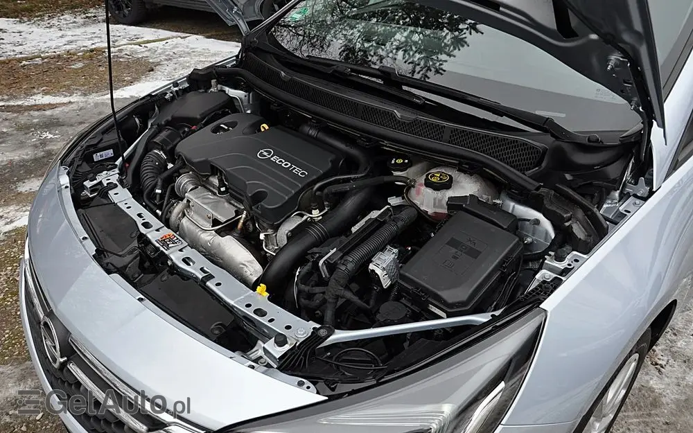 OPEL Astra 1.4 Turbo Innovation