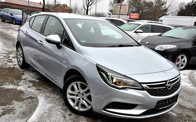 OPEL Astra 1.4 Turbo Innovation