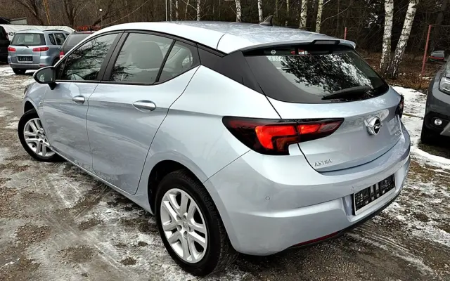 OPEL Astra 1.4 Turbo Innovation
