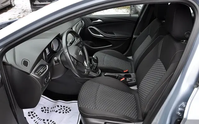 OPEL Astra 1.4 Turbo Innovation