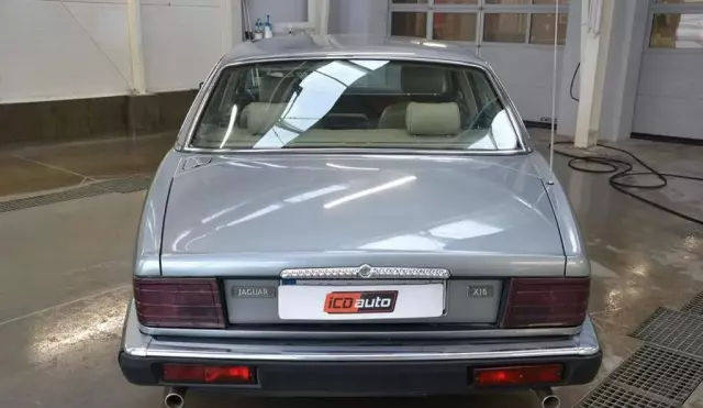 JAGUAR Xj 