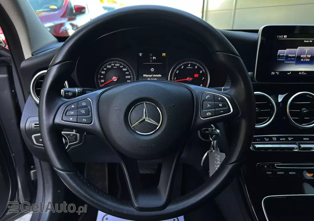 MERCEDES-BENZ Klasa C 200 7G-TRONIC