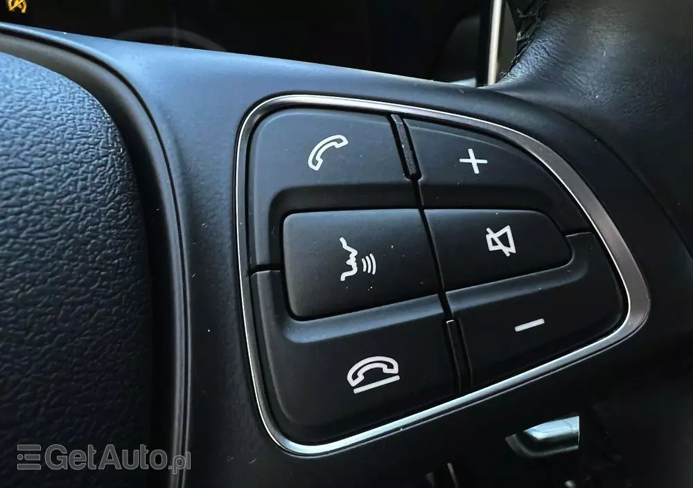 MERCEDES-BENZ Klasa C 200 7G-TRONIC