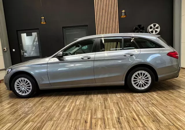 MERCEDES-BENZ Klasa C 200 7G-TRONIC