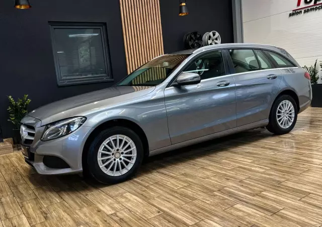 MERCEDES-BENZ Klasa C 200 7G-TRONIC