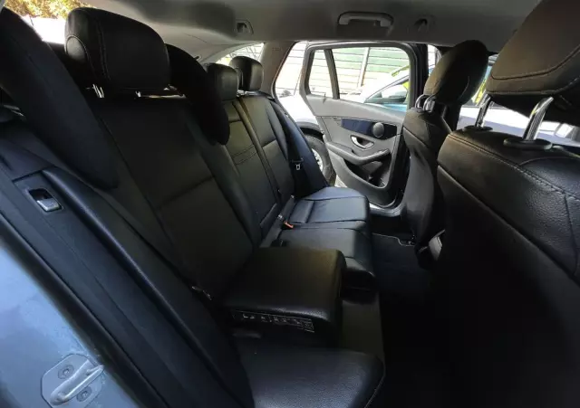 MERCEDES-BENZ Klasa C 200 7G-TRONIC