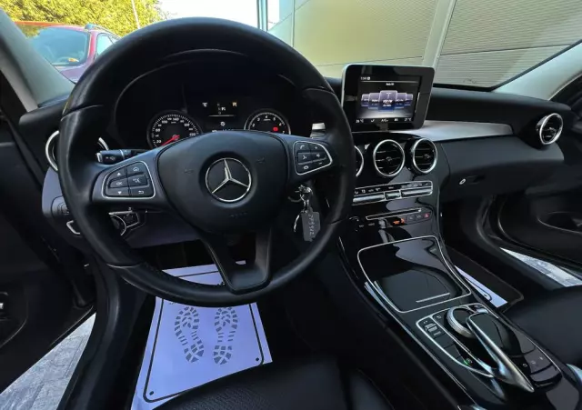 MERCEDES-BENZ Klasa C 200 7G-TRONIC