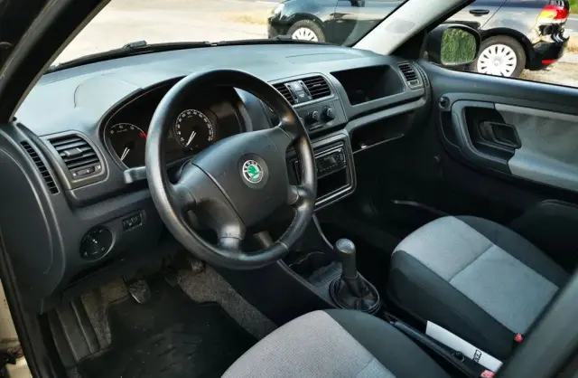 SKODA Fabia 