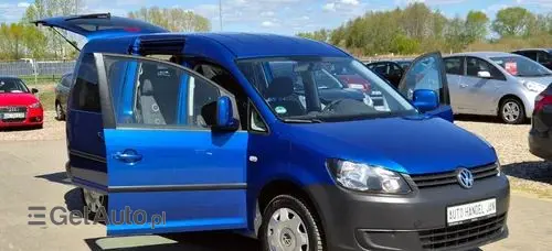 VOLKSWAGEN Caddy 