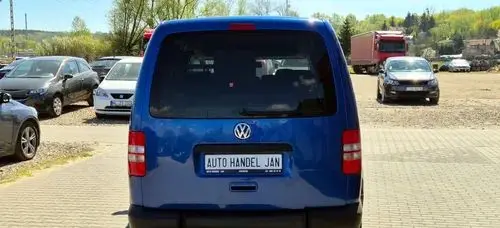 VOLKSWAGEN Caddy 