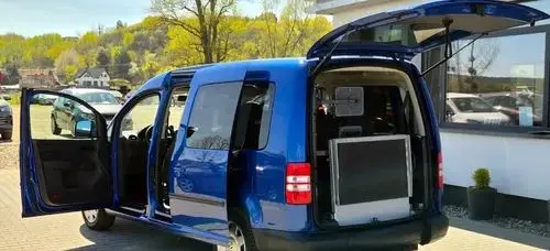 VOLKSWAGEN Caddy 